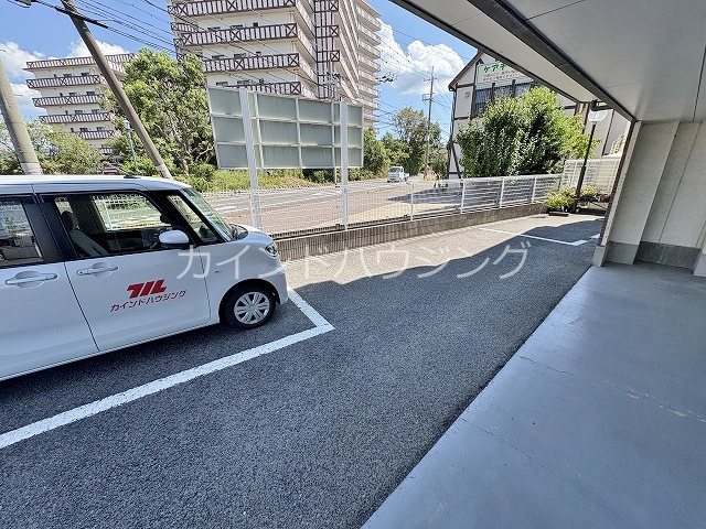エスポワールSAKAI 駐車場