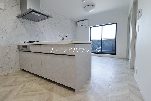 大阪府泉佐野市鶴原３丁目 リビング