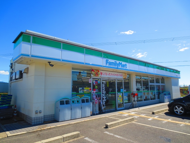 大阪府泉佐野市鶴原３丁目 コンビニ