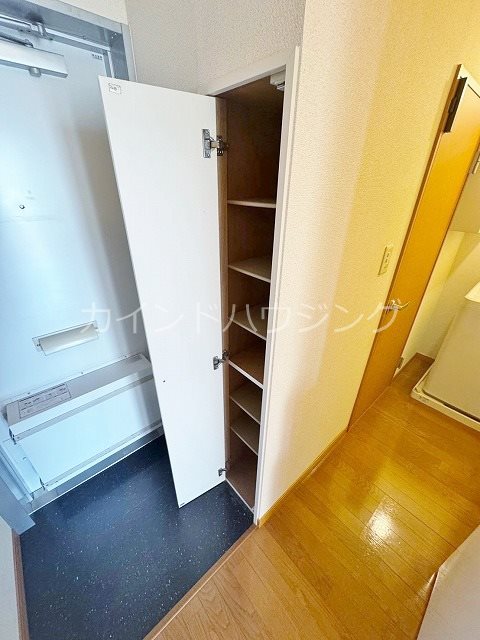 大阪府貝塚市三ツ松 収納