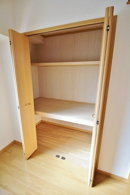 カメーリア１・２号館 収納
