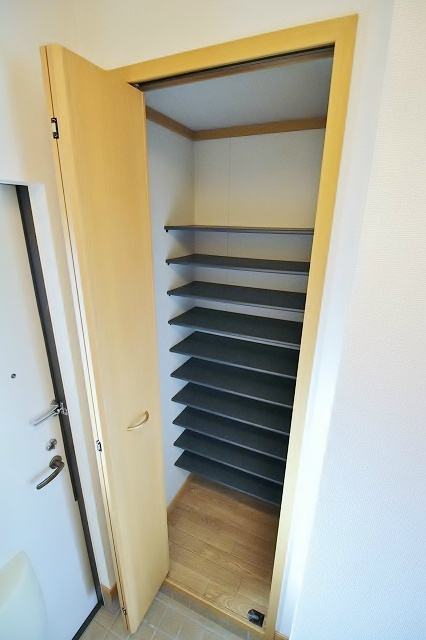 カメーリア１・２号館 収納