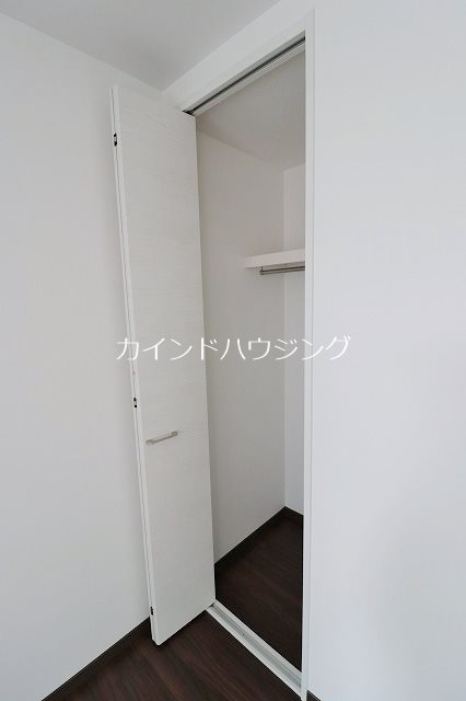ダイバーシティ五門西 収納