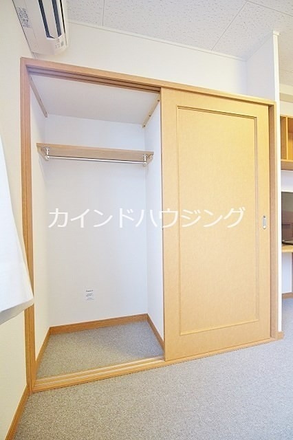 レオパレスみのり 収納