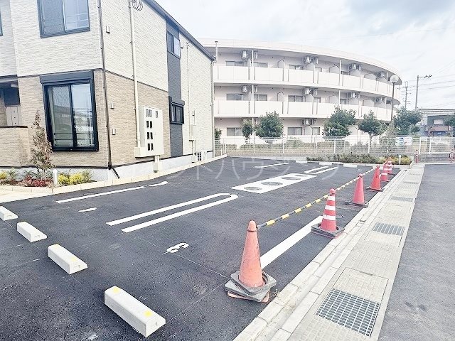 サンシャイン 駐車場