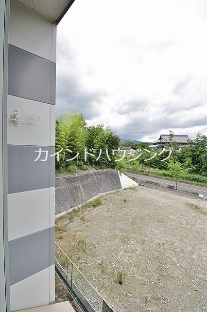 レオパレスロフォス ベランダ