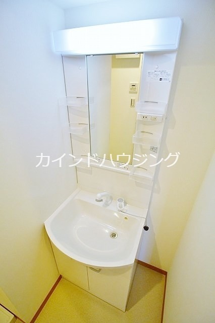 アクセルカクエイ 洗面所