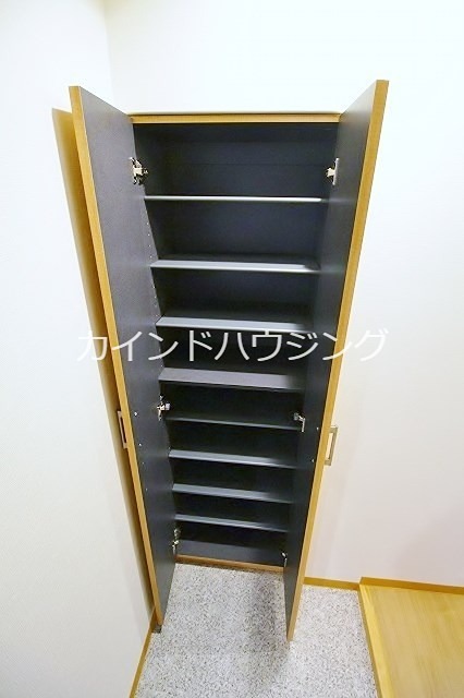 アクセルカクエイ 収納