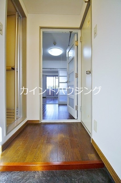 リレックス上住吉 玄関