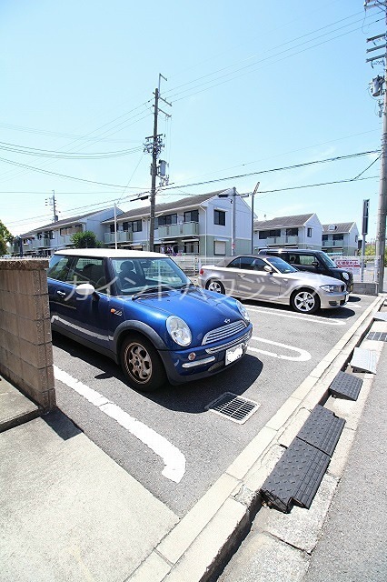 Goodday　Mansion 駐車場