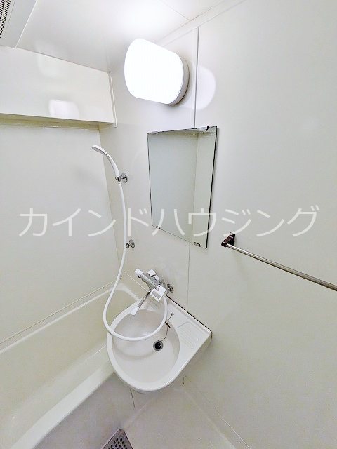エフアール丸山通 洗面所