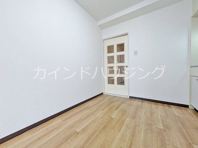 エフアール丸山通 リビング