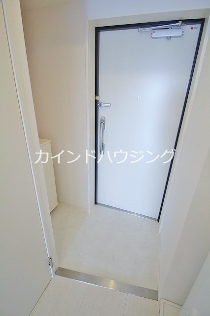 グランエクラ花園町 玄関