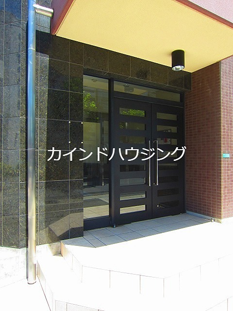 カルム　ド　アビタシオン エントランス