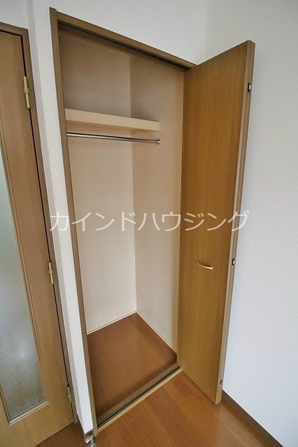 ペアーコート泉佐野ＡＢ棟  収納
