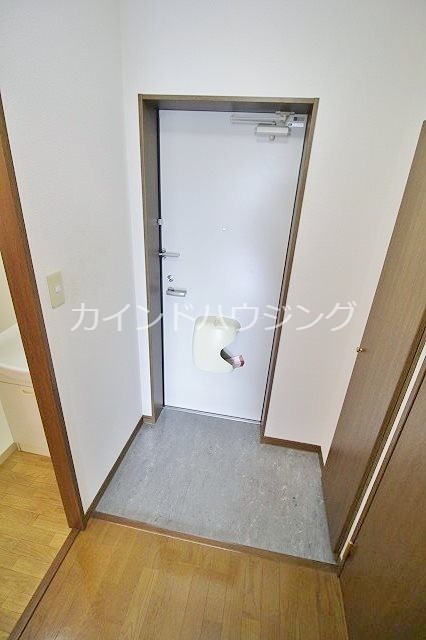 ラ・ストラーダ 玄関