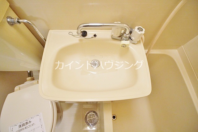 スカイハイツ中加賀屋 洗面所