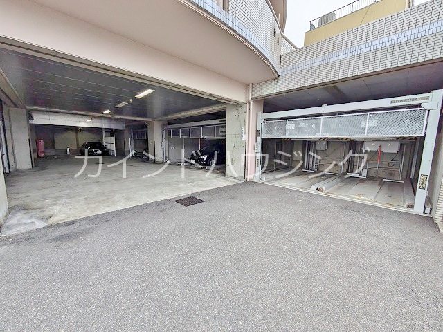 フェルザ住之江公園 駐車場
