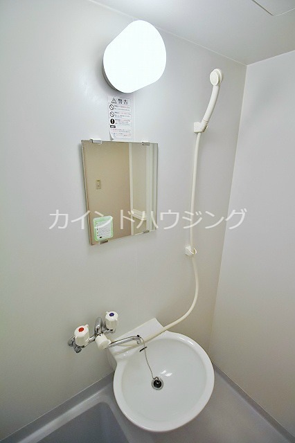 レオパレスエクセレント3号館 洗面所