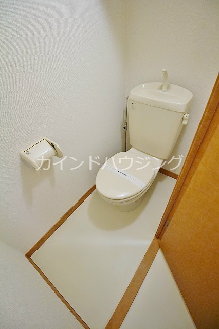 レオパレスエクセレント3号館 トイレ
