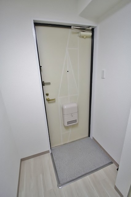 大阪府大阪市住之江区西加賀屋３丁目 玄関