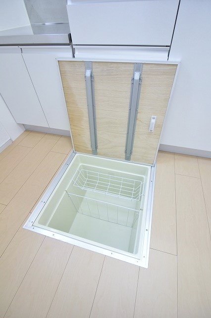メゾン　ド　プラリネ 収納