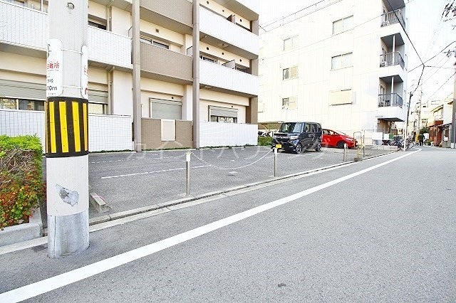 ソレアードコート 駐車場
