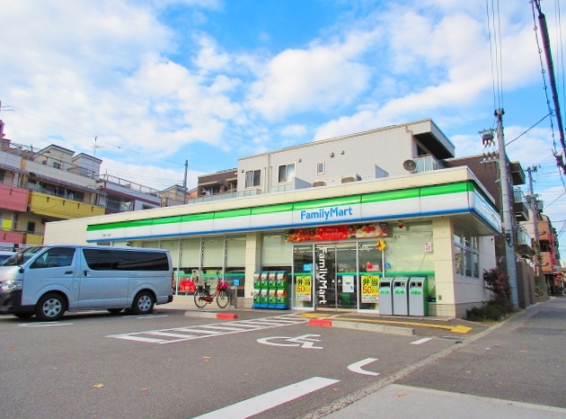 エバーグリーンテラス コンビニ