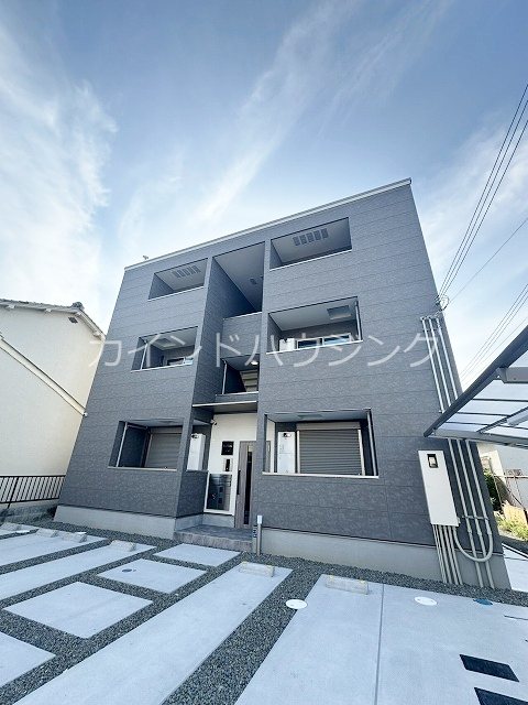Raffine貝塚 外観