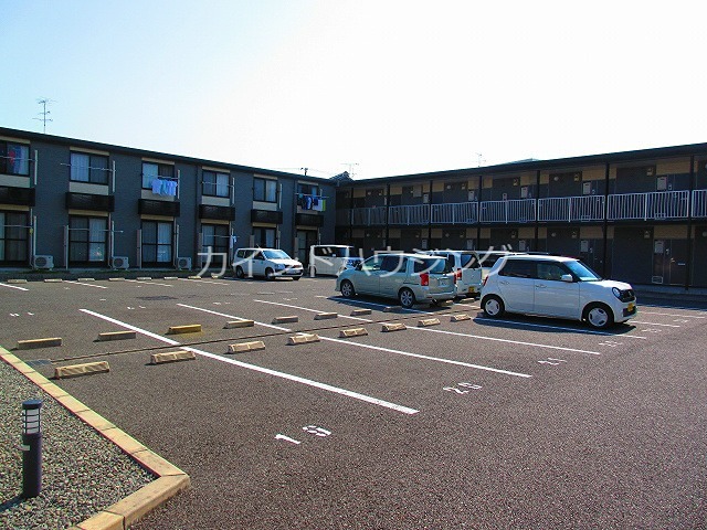 レオパレスＭＫ 駐車場