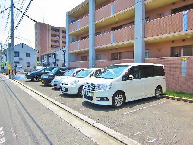 セピアコートタナカ 駐車場