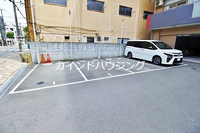 グランパシフィックパークビュー 駐車場