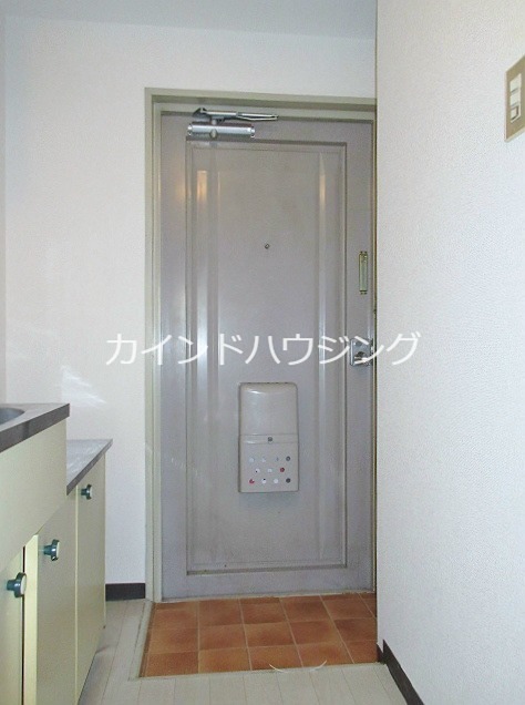 遠里小野728ハイツ 玄関