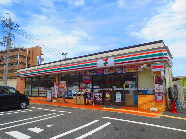 ベルクール末広 コンビニ