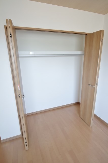 ロカンダ泉佐野 収納