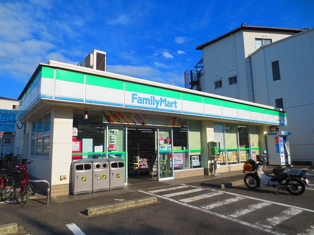 三和ハイツ羽倉崎 コンビニ