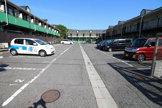 アライブ滝本  駐車場