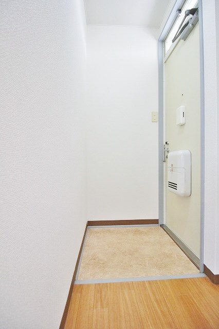 シャルム井原ノ里 玄関