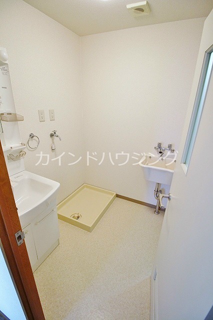 新栄プロパティー泉佐野 洗面所