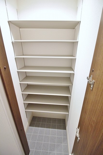 エーデルハウス  収納