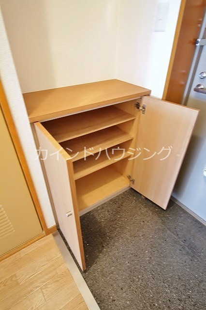 新栄プロパティー泉佐野 収納