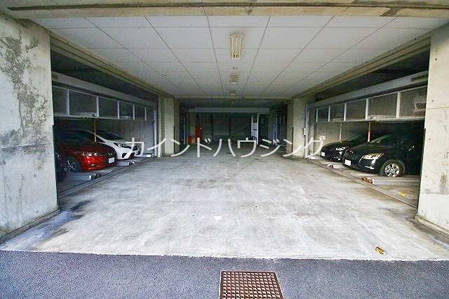 フェルザ住之江公園 駐車場