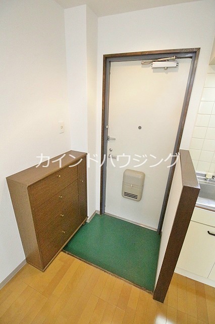 シャイン廣瀬 玄関