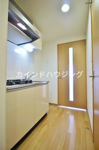 大阪府大阪市西成区岸里東１丁目 リビング