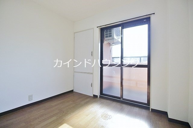 ケアンズクラブ岸里 その他