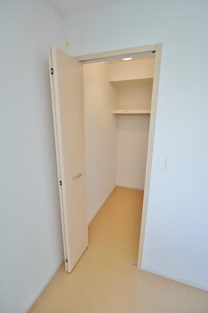 ウェストリヴァー和泉鳥取 収納
