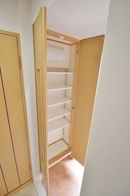 エリカⅡ 収納