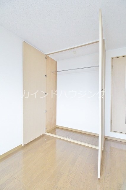 レオパレスKOKADO 収納