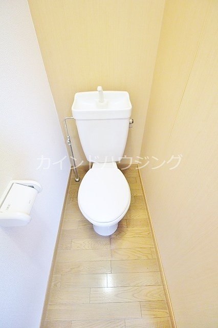 レオパレスKOKADO トイレ