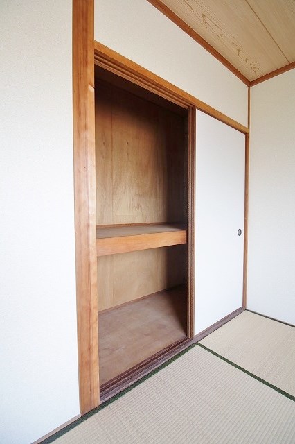 ハイツ川崎 収納